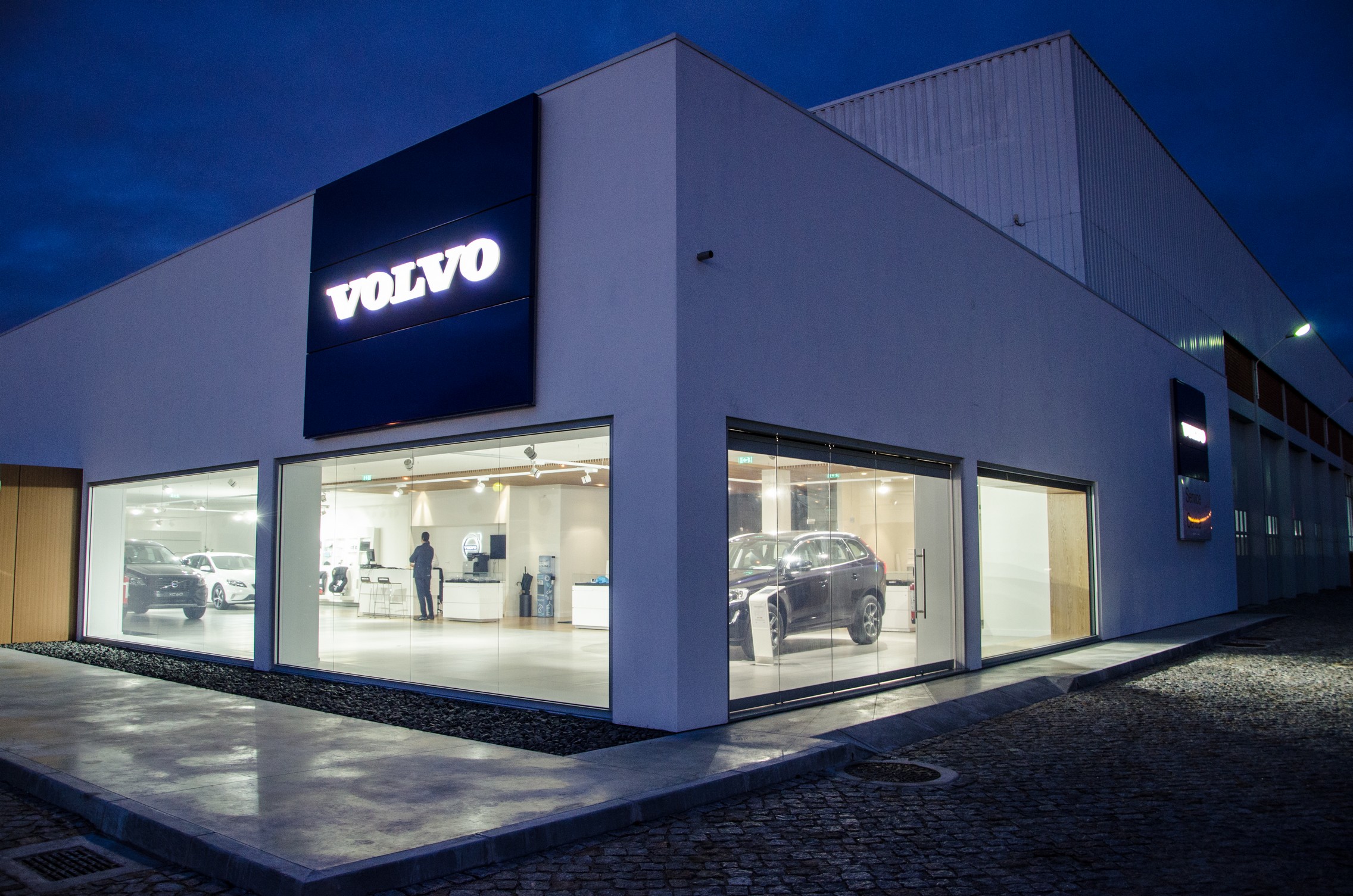 Concessionário de automóveis Volvo